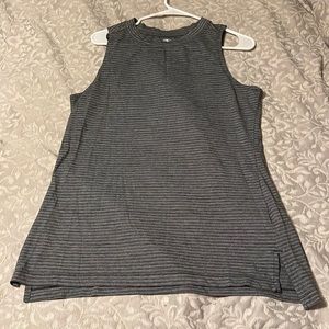 Athletic Works Top size large